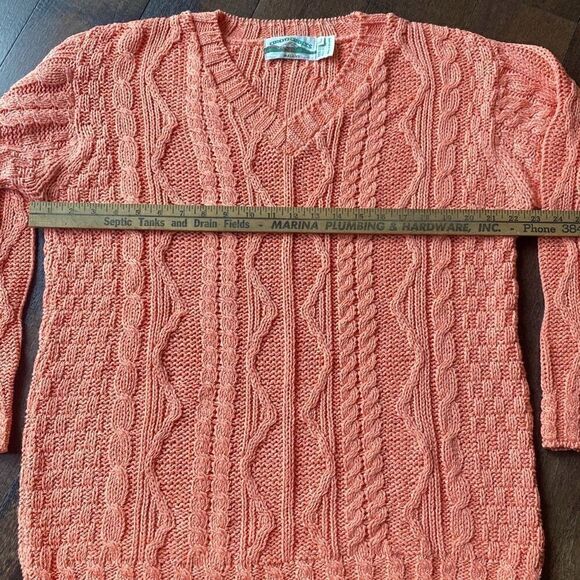 Aran Crafts cable knit fisherman sweater women’s size large peach color crewneck - Picture 9 of 9